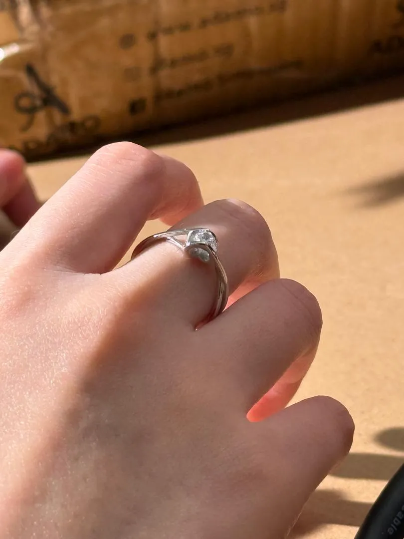 Sleek Minimalist Twist Ring